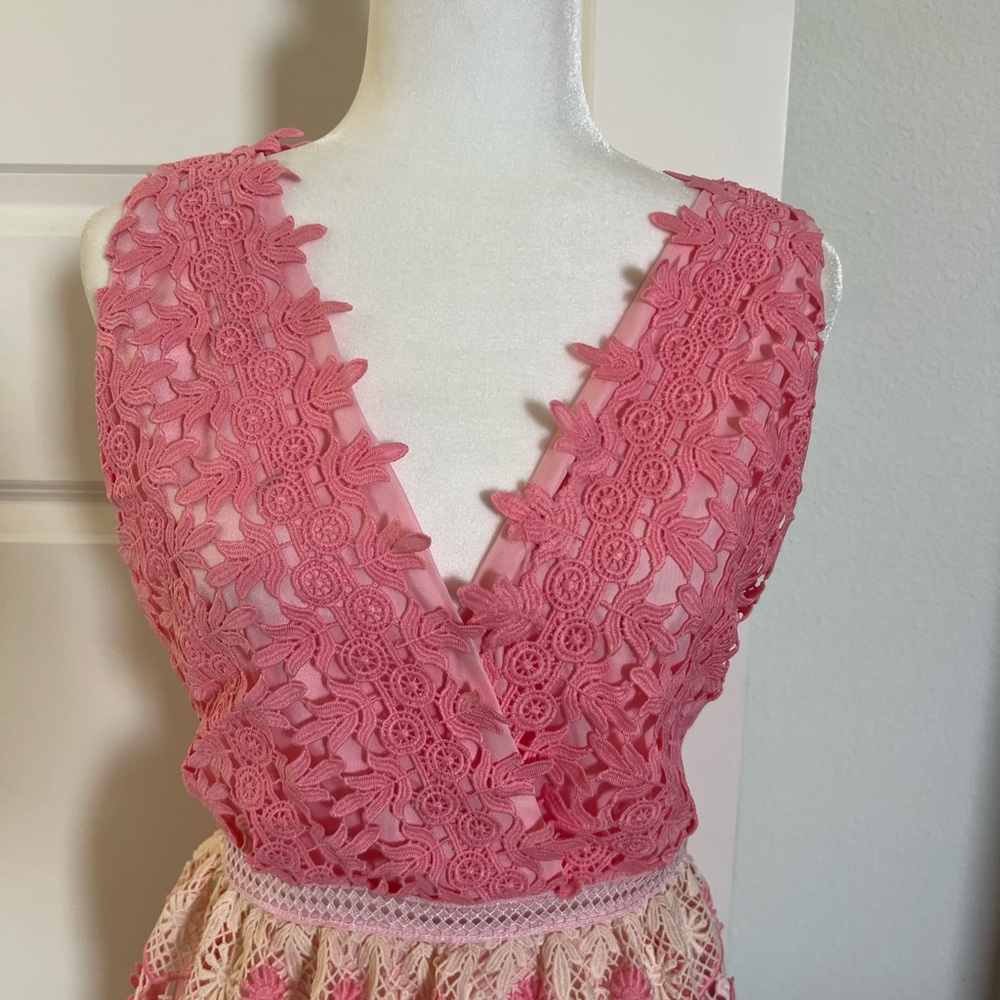 Final Price!!! EUC Self Portrait Pink Lace Dress Size 6 - Picture 4 of 12